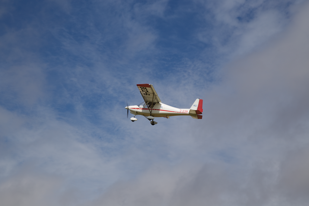 Blå himmel over 9 238